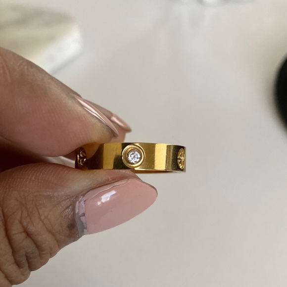 Jewelry - CZ ring screw top finish with cz stone